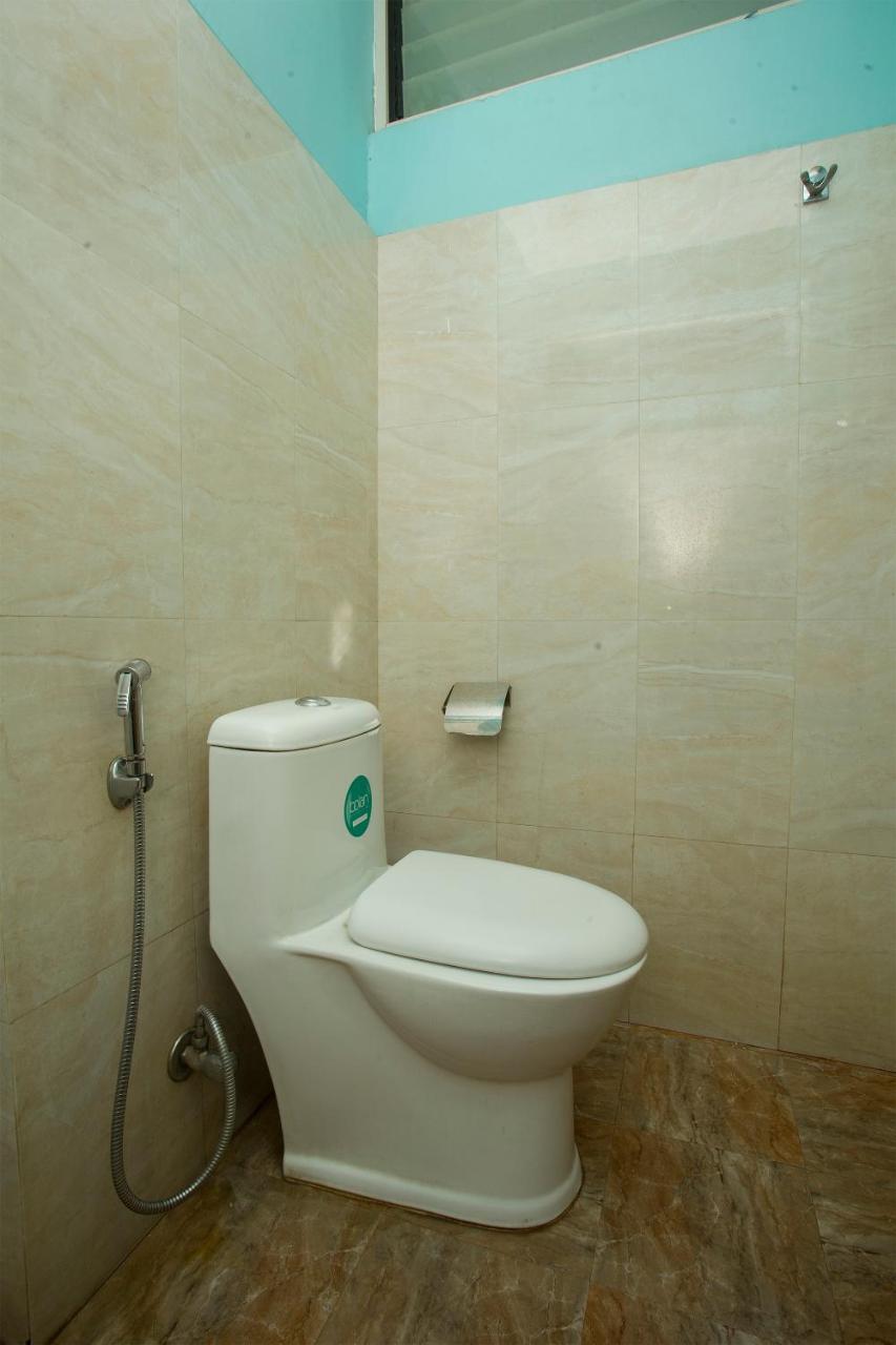 Oyo 145 Sirahali Khusbu Hotel &Lodge Катманду Экстерьер фото