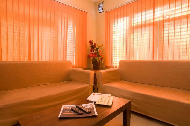 Oyo 145 Sirahali Khusbu Hotel &Lodge Катманду Экстерьер фото