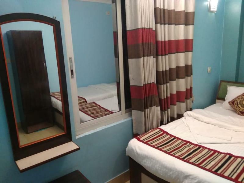 Oyo 145 Sirahali Khusbu Hotel &Lodge Катманду Экстерьер фото