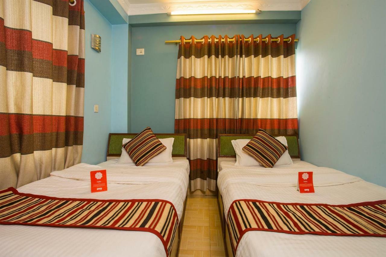 Oyo 145 Sirahali Khusbu Hotel &Lodge Катманду Экстерьер фото