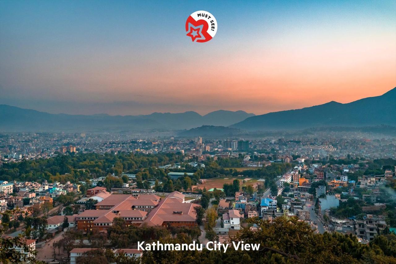 Oyo 145 Sirahali Khusbu Hotel &Lodge Катманду Экстерьер фото